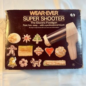 Wear-Ever Super Shooter Electric Cookie Press Complete & Works Vintage